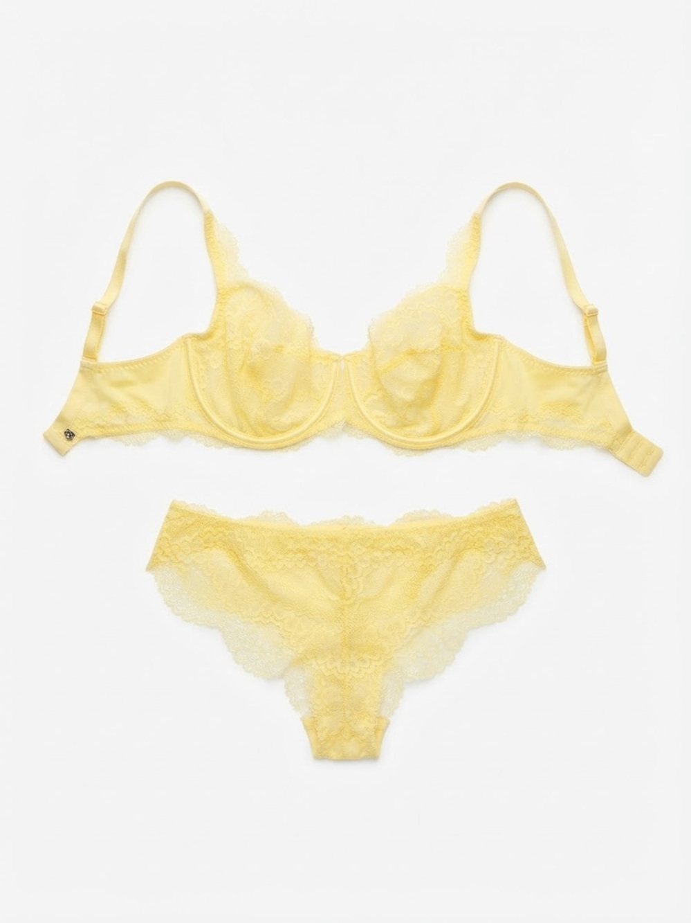 Simone Perele Lemon Lace Underwire Bra and Bikini Set